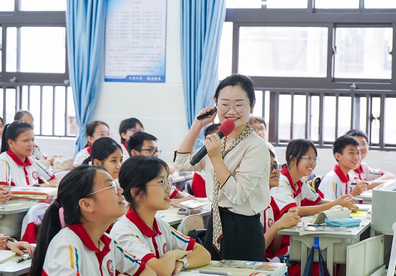 中小学教师绩效工资