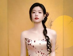 陈妍希穿腊梅白衣红裙露出事业线 曼妙身